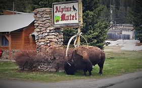 Cooke City Alpine Motel Montana